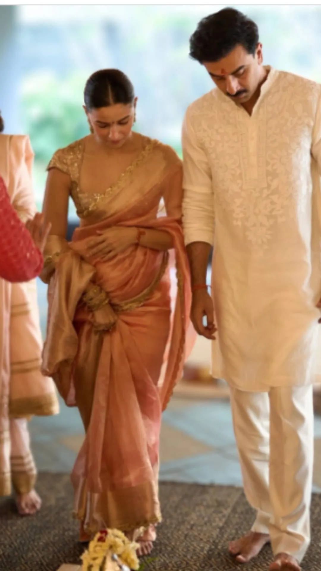 आलिया भट्ट ने दिखाई गृह प्रवेश की झलकियां