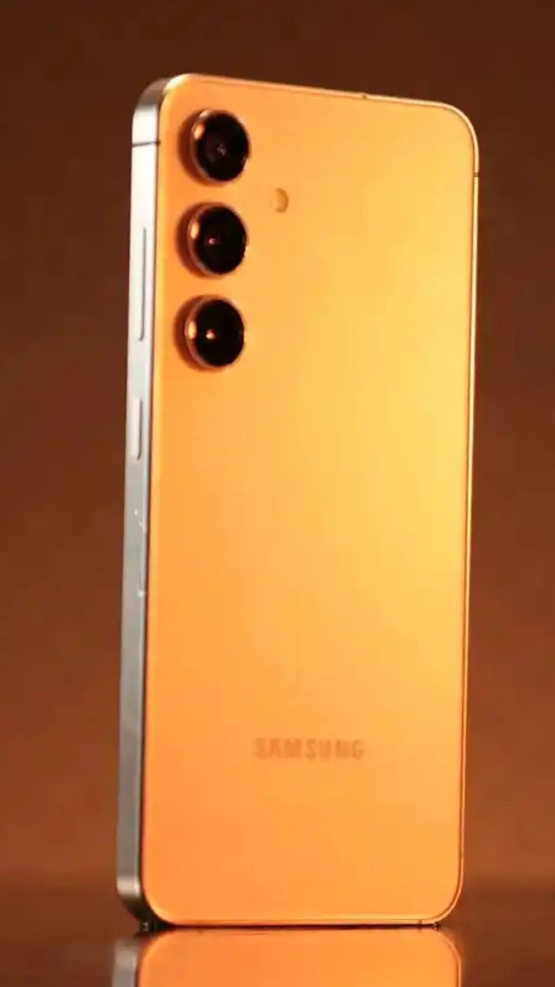 Samsung Galaxy S24 की कीमत धड़ाम, 34000 रुपये का बड़ा प्राइस कट