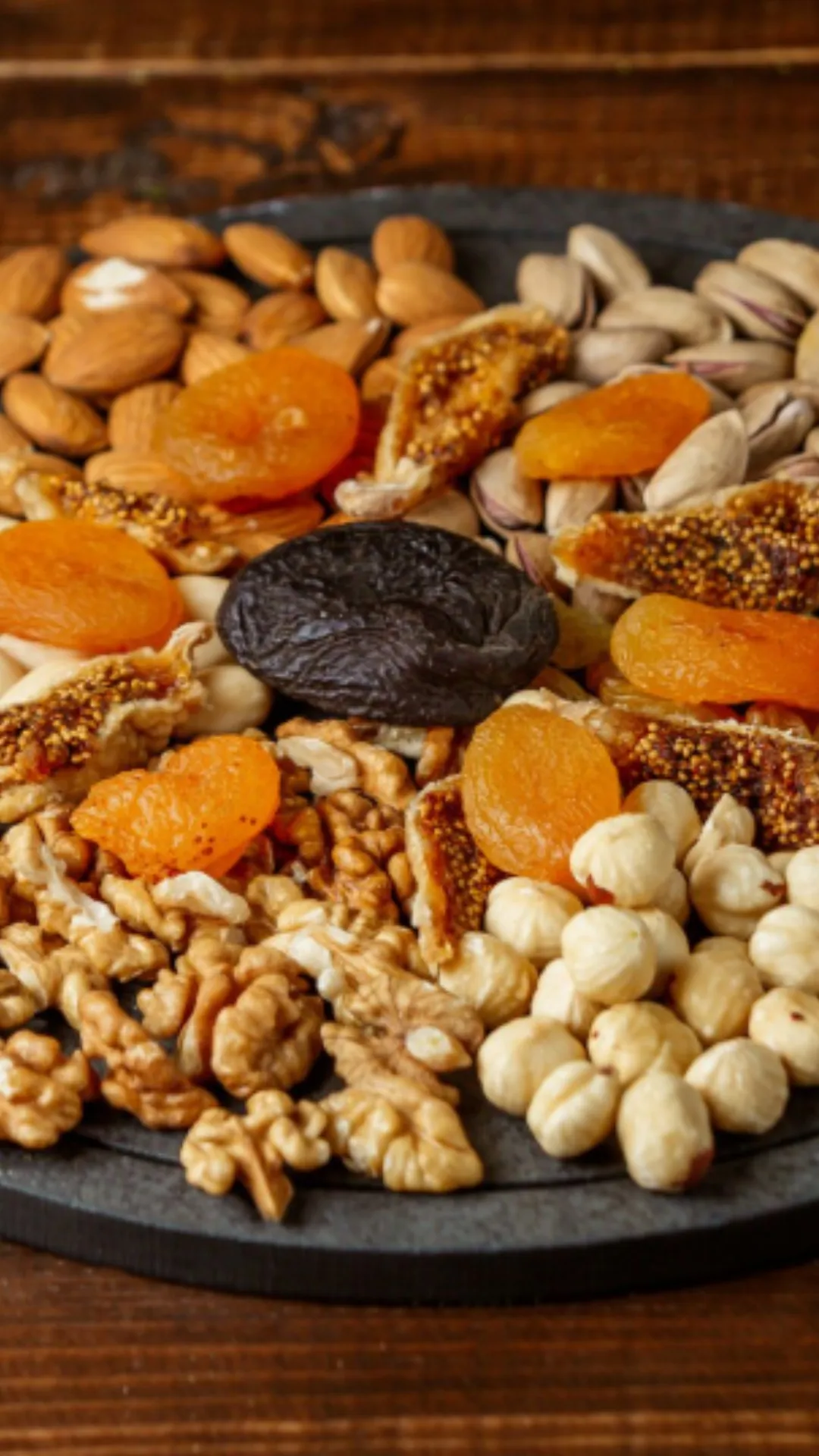 हड्डियों और जोड़ों के लिए कौन सा ड्राई फ्रूट अच्छा है?