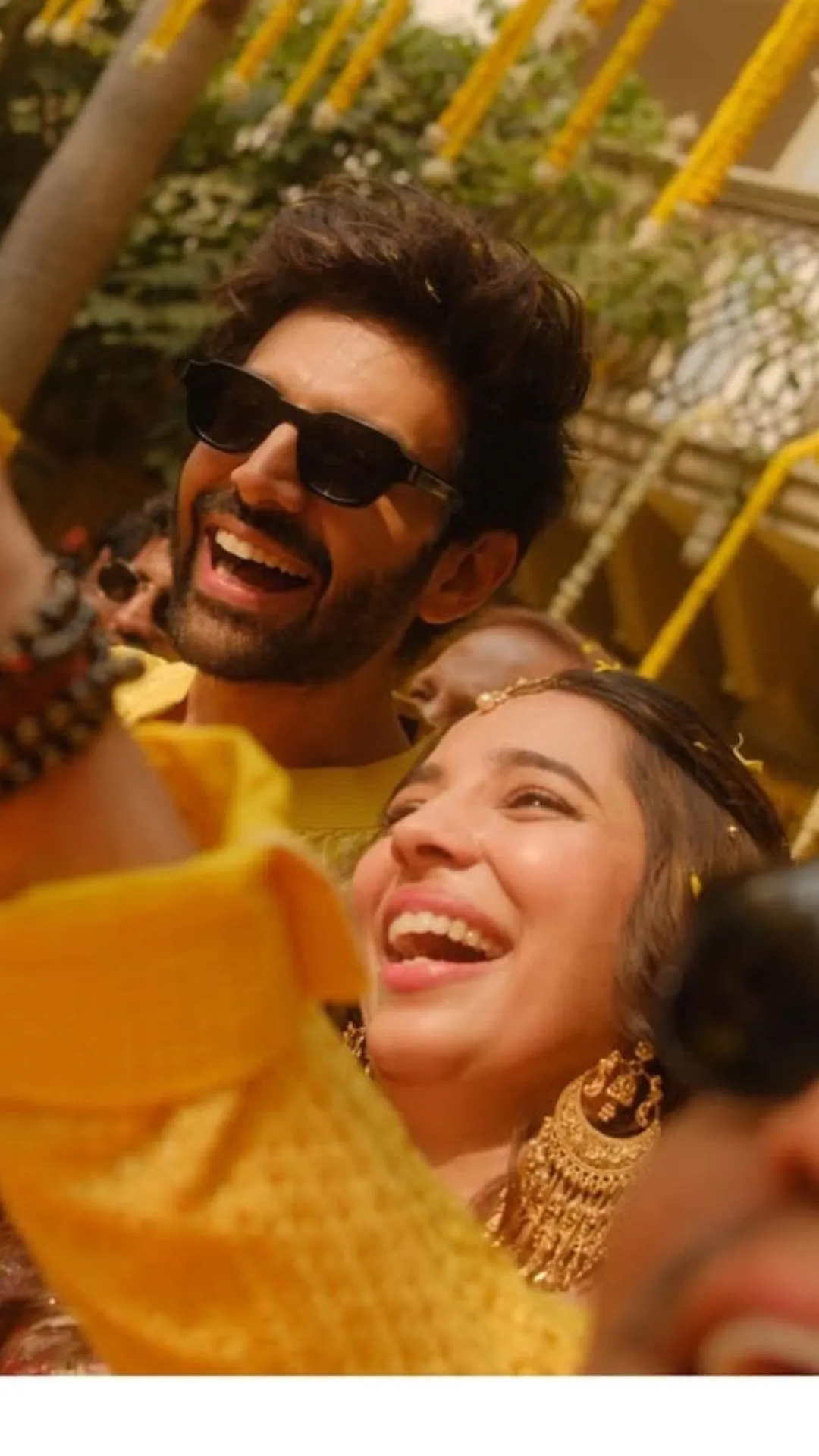 कौन हैं कार्तिक आर्यन के जीजा तेजस्वी सिंह? एक्टर की बहन कृतिका से रचाई शादी