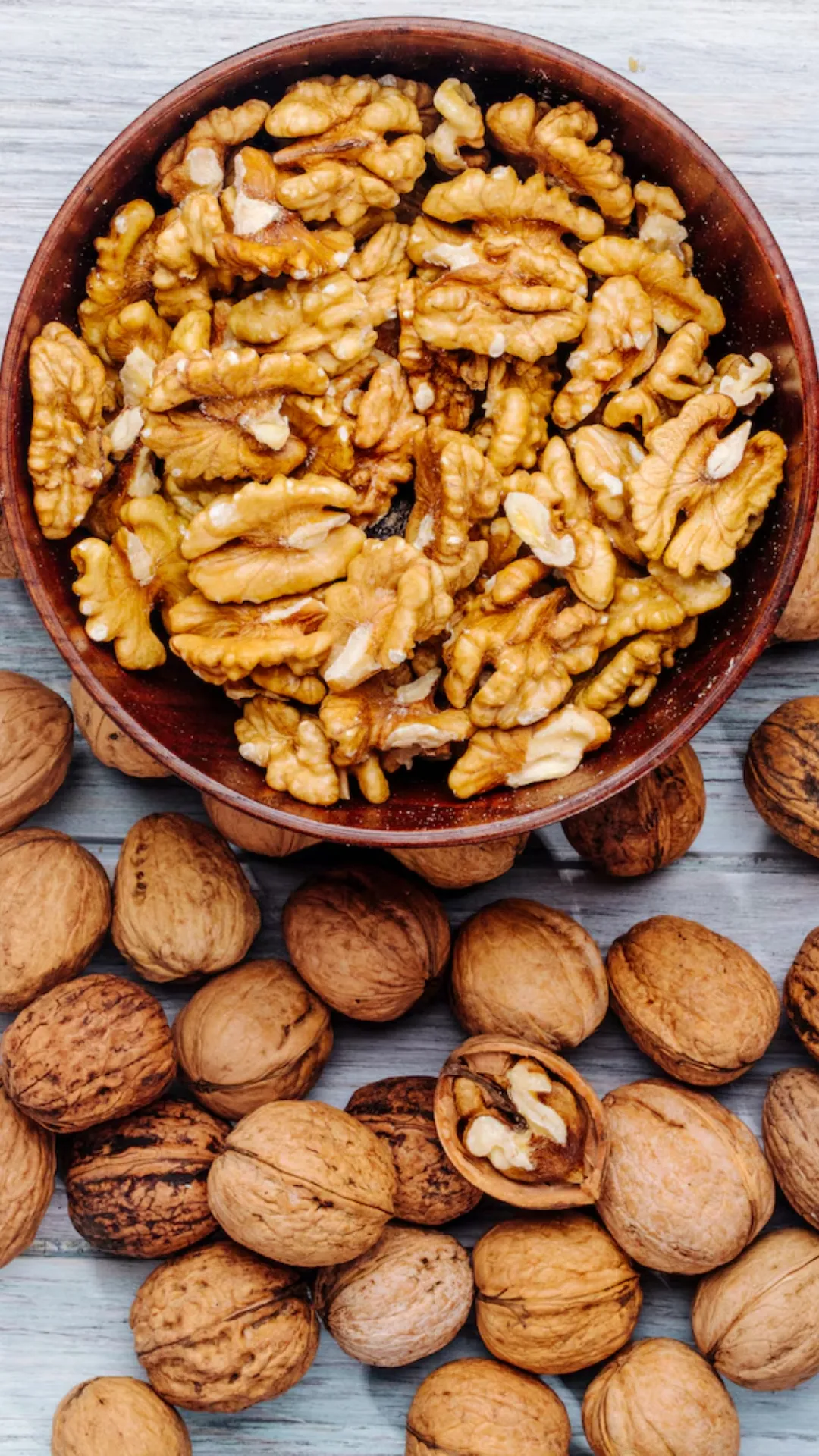 सर्दियों में 1 दिन में कितने अखरोट खाने चाहिए?