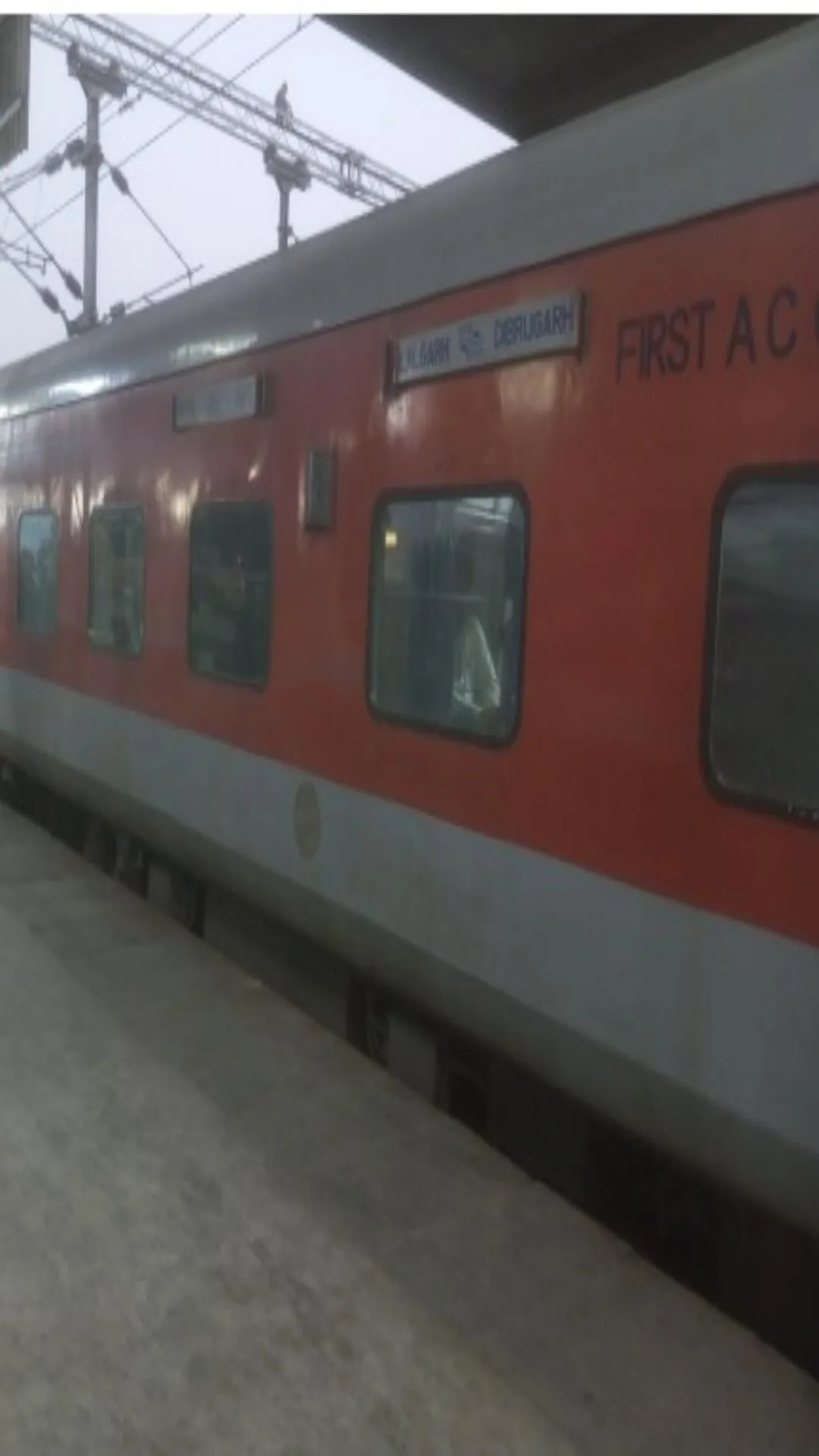 भारत की अनोखी ट्रेन, जो एक साथ कई पटरियों पर दौड़ती है