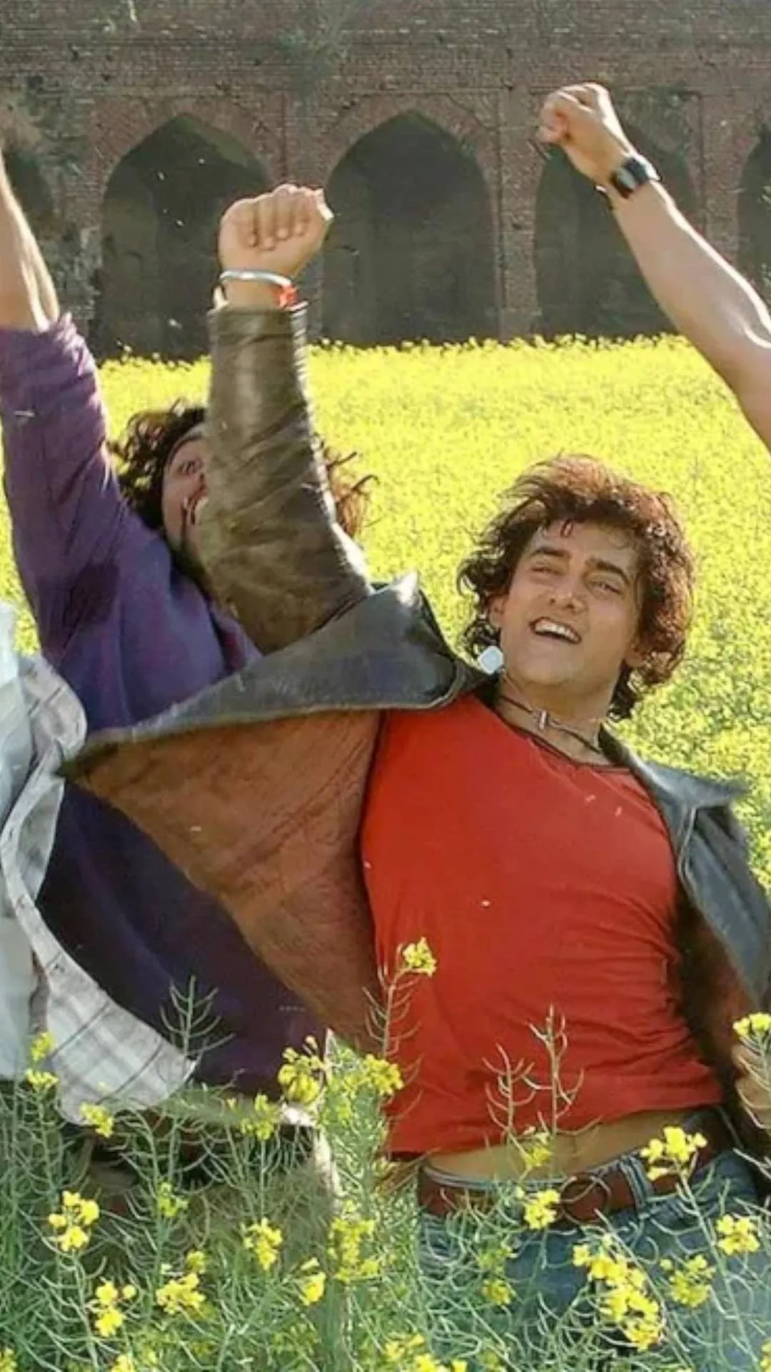 Republic Day 2026 songs: इन गानों के बिना अधूरा है गणतंत्र दिवस का जश्न, फटाफट अपनी लिस्ट में कर लें शामिल