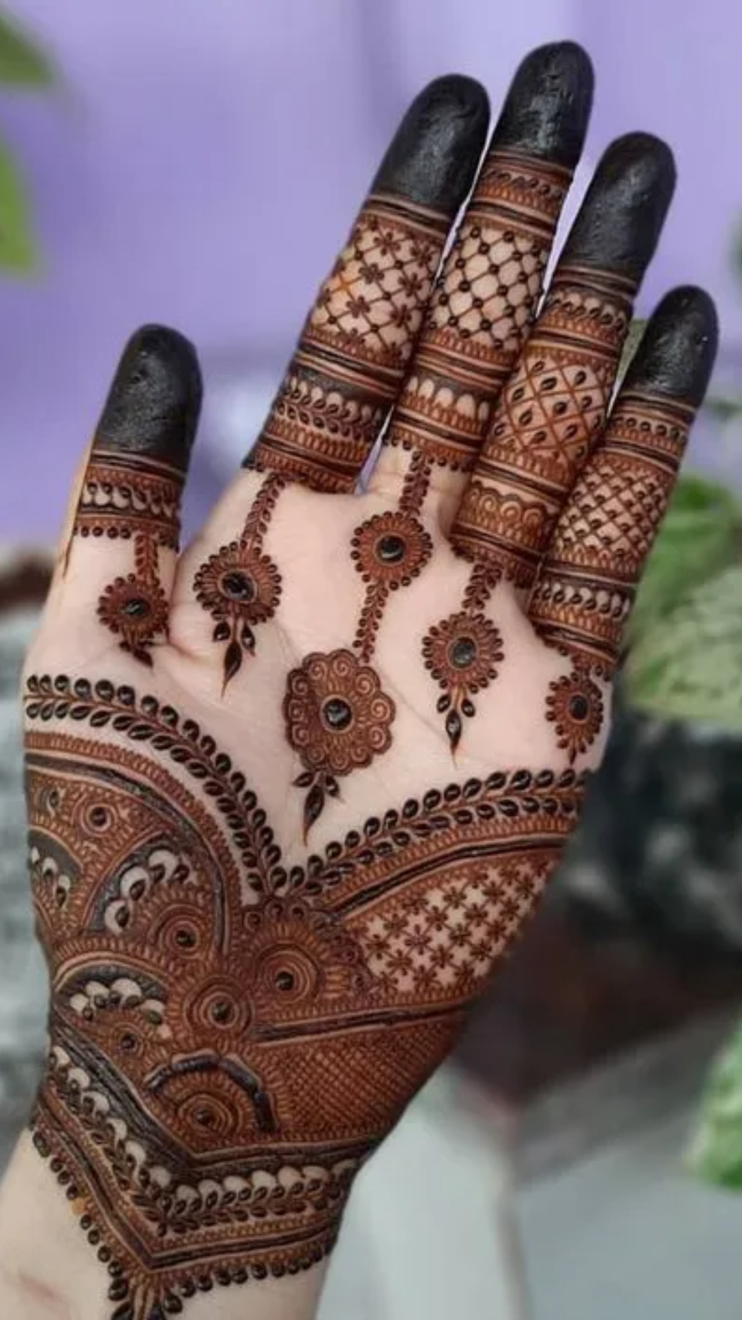 Simple Hand Mehndi Designs For Eid | 10 minute simple easy and beautiful  hand mehndi or henna designs for beginners | HerZindagi