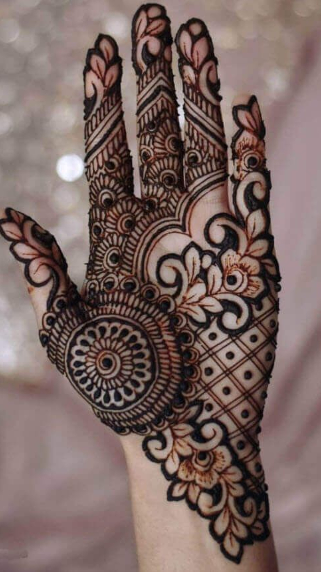 Zara Mehendi Art - Navratri Special | Arabic Henna Design | Easy Mehndi  Design For Front Hand... Video On My YouTube Channel 👉 Zara Mehendi Art.  @prilaga #hennartist #henna #handhenna #floralhenna #hennart #