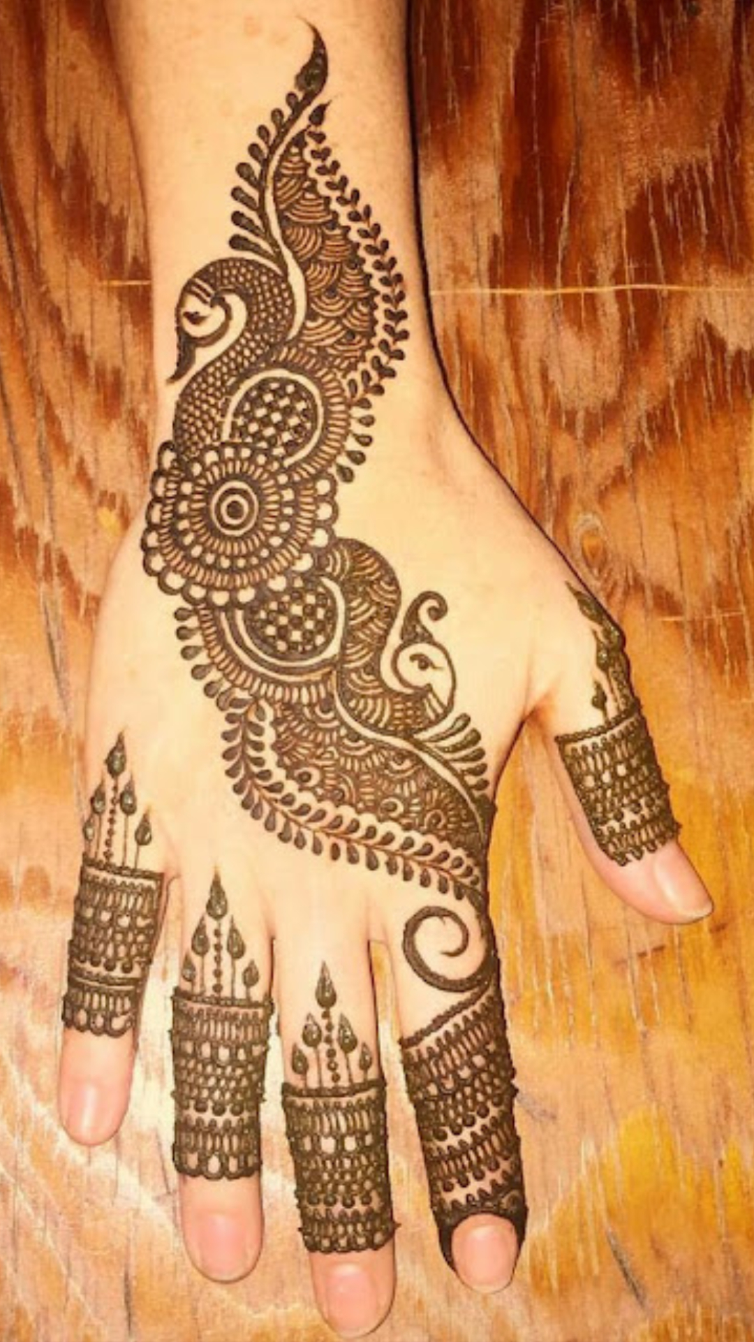 सावन में मेहंदी लगाना है शुभ, इन 8 आसान डिज़ाइन से सजाएं अपने हाथ | Easy  beautiful new design mehndi for sawan