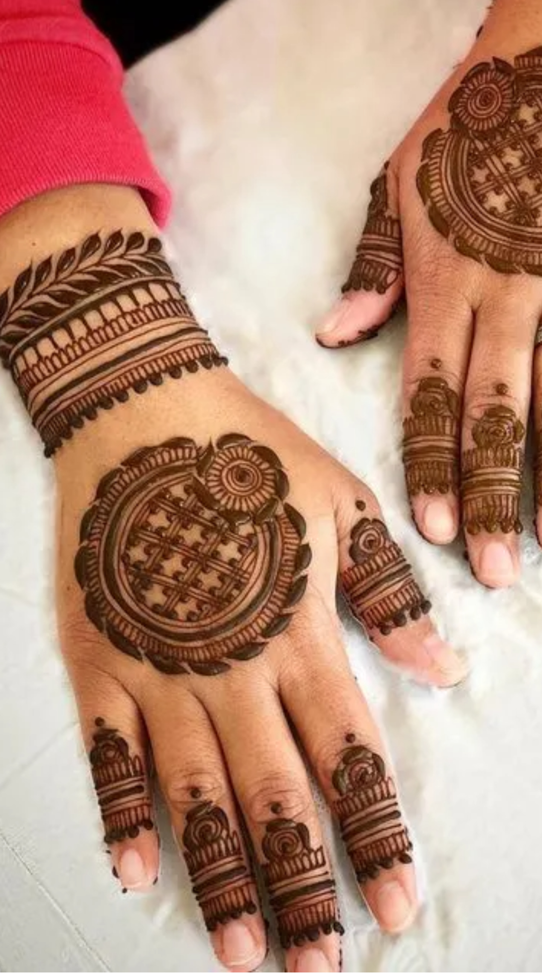 Back Hand Mehndi Designs That You Should Try