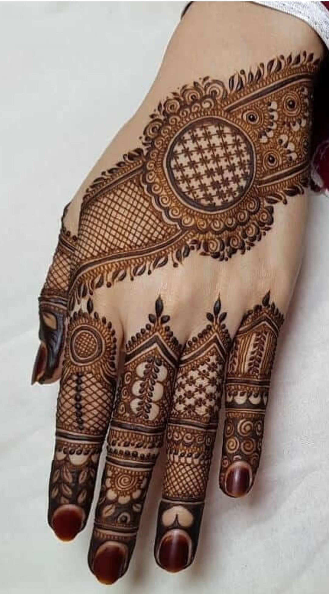 Tips for Bridal Mehndi Designs | Beauty Tips and Techniques