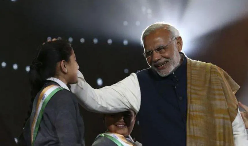 Towards Light: ‘प्रकाश पथ’ पर चलकर PM मोदी का हर घर में सस्ती बिजली पहुंचाने का लक्ष्य Towards Light: ‘प्रकाश पथ’ पर चलकर PM मोदी का हर घर में सस्ती बिजली पहुंचाने का लक्ष्य- India TV Hindi