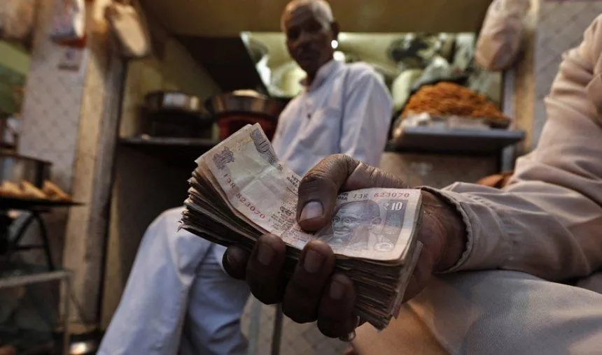 7th Pay Commission: बेसिक सैलरी 7,000 से बढ़कर हो सकती है 18,000, पेंशर्नस को भी मिल सकता है लाभ 7th Pay Commission: बेसिक सैलरी 7,000 से बढ़कर हो सकती है 18,000, पेंशर्नस को भी मिल सकता है लाभ- India TV Hindi