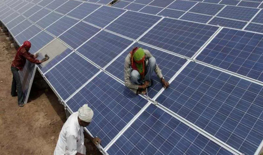 Big Relief: अगले पांच साल में कोयले से सस्ती होगी सोलर पावर, बिजली बिल के बढ़ते बोझ से मिलेगी राहत Big Relief: अगले पांच साल में कोयले से सस्ती होगी सोलर पावर, बिजली बिल के बढ़ते बोझ से मिलेगी राहत- India TV Paisa