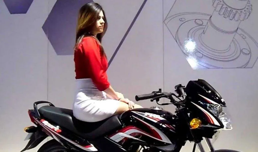 Cheap n Best: पर्फोर्मेंस के साथ कीमत में भी बेमिसाल, ये हैं भारतीय सड़कों पर सबसे सस्ती बाइक्स Cheap n Best: पर्फोर्मेंस के साथ कीमत में भी बेमिसाल, ये हैं भारतीय सड़कों पर सबसे सस्ती बाइक्स- India TV Hindi