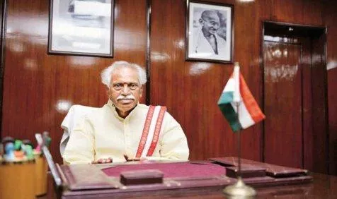 सरकार ने कॉन्‍ट्रैक्‍ट वर्कर्स के लिए न्‍यूनतम वेतन बढ़ाकर किया 10,000 रुपए प्रति महीना- India TV Paisa