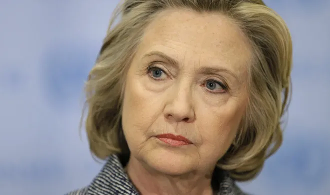'बेलगाम व्यक्ति को देश की कमान नहीं दे सकते' hillary clinton- India TV Hindi