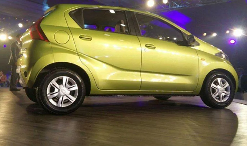 सस्ती हैचबैक कारों के बाजार में हलचल मचाएगी डैटसन Redi Go New Entry: सस्ती हैचबैक कारों के बाजार में हलचल मचाएगी डैटसन Redi Go, जानिए किनसे है इसका मुकाबला- India TV Hindi