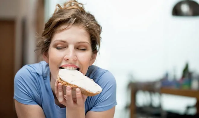 ब्रेड बिक्री घटने पर ASSOCHAM बोला, स्वीकृत रसायनों का हो रहा इस्तेमाल Bread
- India TV Hindi