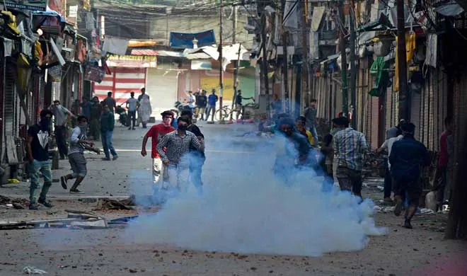 कश्मीर हिंसा में 32 मरे, राजनाथ ने की विपक्ष से चर्चा Kashmir Violence- India TV Hindi