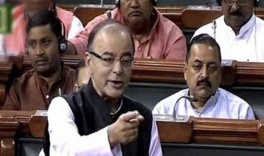 राज्यसभा में पेश हुआ GST संशोधन बिल, जेटली ने इसे बताया आजादी के बाद सबसे बड़ा टैक्स सुधार LIVE: राज्यसभा में पेश हुआ GST संशोधन बिल, जेटली ने इसे बताया आजादी के बाद सबसे बड़ा टैक्स सुधार- India TV Hindi