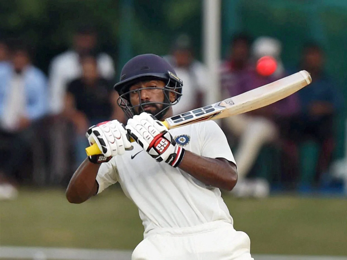 बल्लेबाजों पर भारी पड़ी गुलाबी गेंद, फ्लडलाइट ने भी किया परेशान duleep trophy- India TV Hindi