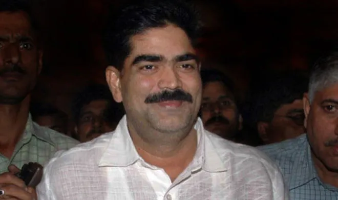 पूर्व RJD सांसद शहाबुद्दीन ने किया सरेंडर, कहा नीतीश को सबक सिखाएंगे Shahabuddin | AP Photo- India TV Hindi