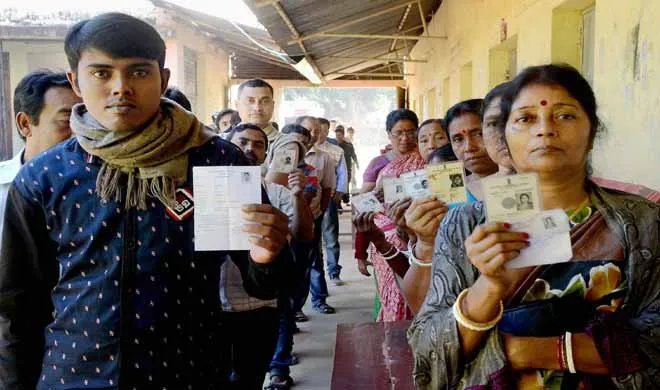 नोटबंदी के बीच मध्यप्रदेश और पश्चिम बंगाल में जोरदार मतदान voters- India TV Hindi