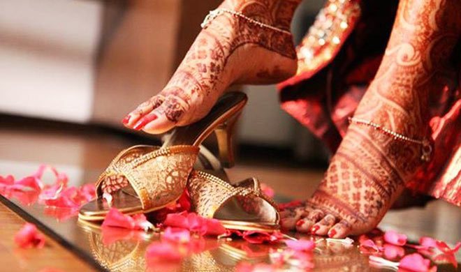 लेटेस्ट दुल्हन सैंडल डिजाइन।। bridal shoes pic।।bridal shoes 2019 - YouTube