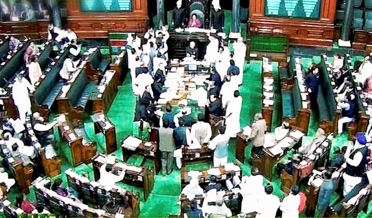 लोकसभा में सत्तापक्ष और विपक्ष में तनातनी, बैठक पूरे दिन के लिए स्थगित Lok Sabha- India TV Hindi
