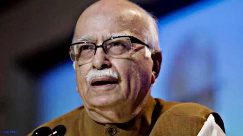 संसद में गतिरोध जारी, आडवाणी हुए नाराज़ कहा विपक्ष, सरकार, दोनों अक्षम Lal Krishna Advani- India TV Hindi