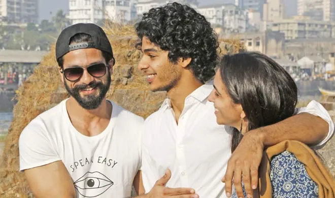शाहिद के भाई ईशान ने शुरु की ईरानी फिल्मकार के साथ शूटिंग Shahid Kapoor with Ishaan Khattar- India TV Hindi