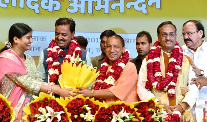 उत्तर प्रदेश में शुरू हुआ 'योगी राज', आदित्यनाथ ने ली CM पद की शपथ Yogi Adityanath | PTI Photo- India TV Hindi