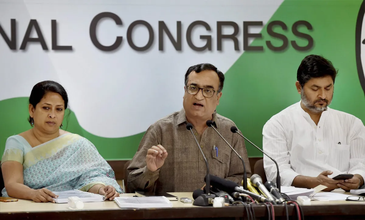 कांग्रेस ने मांगा केजरीवाल सरकार से इस्तीफा Ajay Maken- India TV Hindi