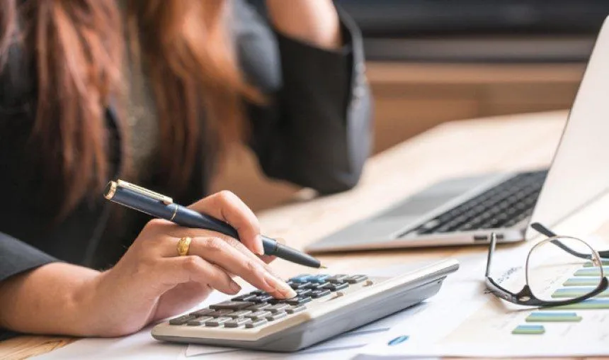 वित्‍त वर्ष 1 जनवरी से शुरू करने के पक्ष में है पैनल, सरकार कर रही है सिफारिशों पर विचार- India TV Paisa