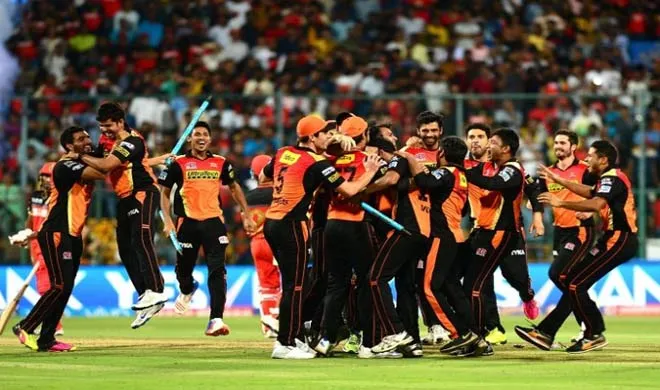 IPL-10: ये हैं 10 बॉलर्स जो डेथ ओवर्स में भी रहे बर्फ़ की तरह सर्द Death Bowling- India TV Hindi