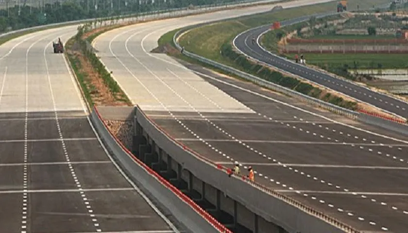 लूट की बुनियाद पर बना लखनऊ-आगरा एक्सप्रेस वे: केशव प्रसाद मौर्य lucknow-agra_expressway- India TV Hindi