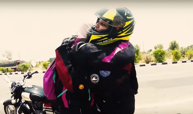 Road trip Video : बाइक पर इंडिया टूर घूमीं तीन लड़कियां, जानिए क्या हुआ जब खत्म हो गए पैसे bikers- India TV Hindi