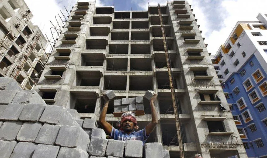 RBI द्वारा रेपो रेट घटाने से घर खरीदने वालों को होगा फायदा, रियल एस्टेट इंडस्ट्री में भी आएगी जान RBI द्वारा रेपो रेट घटाने से घर खरीदने वालों को होगा फायदा, रियल एस्टेट इंडस्ट्री में भी आएगी जान- India TV Paisa