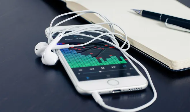 अपने फोन का IMEI नंबर नहीं मालूम तो परेशान न हों, यूं लगाएं पता Representative Image- India TV Hindi