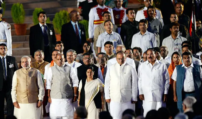पीएम मोदी की कैबिनेट में बदलाव क्यों? जानें नई टीम में कौन-कौन modi-cabinet- India TV Hindi