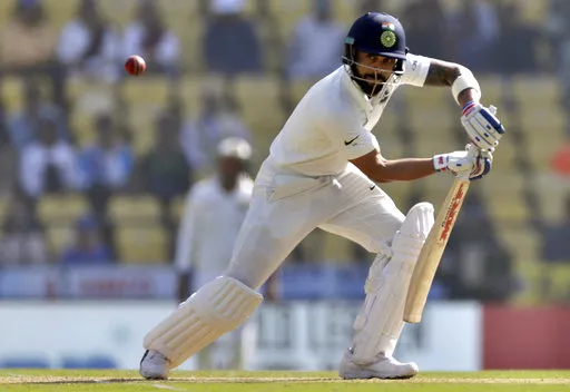 नागपुर टेस्ट: विराट कोहली का दोहरा शतक, अभी भी श्रीलंका 384 रन से पीछे Kohli- India TV Hindi