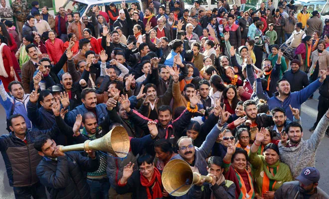 हिमाचल में धूमल की हार के बाद इनकी खुलेगी लॉटरी, CM पद के लिए उछला नाम bjp supporters- India TV Hindi