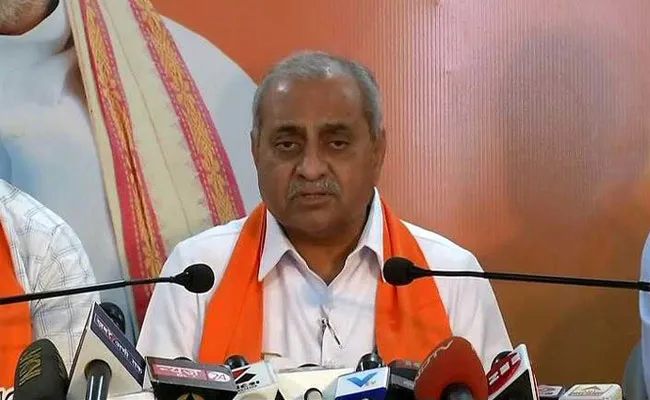 गुजरात: नाराज नितिन पटेल ने तोड़ी चुप्पी, 'यह उनके आत्मसम्मान का मुद्दा है', पाटीदार समर्थन में उतरें nitin patel- India TV Hindi
