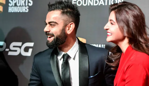 शादी को महीना भर भी नहीं हुआ और विराट अनुष्का घिर गए तीन विवादों से kohli, anushka- India TV Hindi