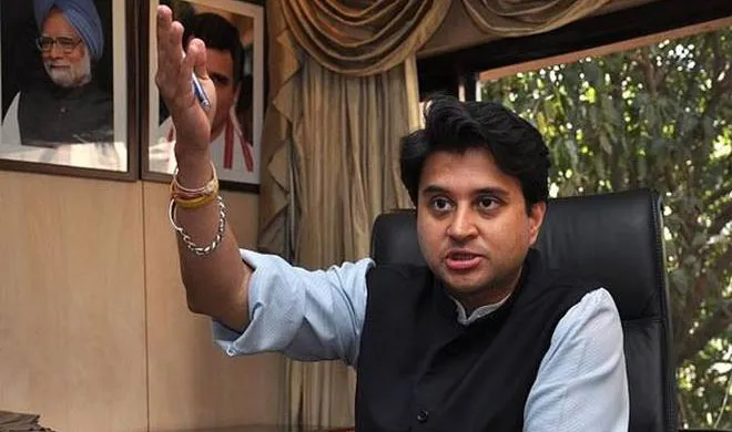 ज्योतिरादित्य सिंधिया ने कहा, राहुल गांधी में देश को तरक्की के रास्ते पर ले जाने की क्षमता Jyotiraditya Scindia | PTI Photo- India TV Hindi