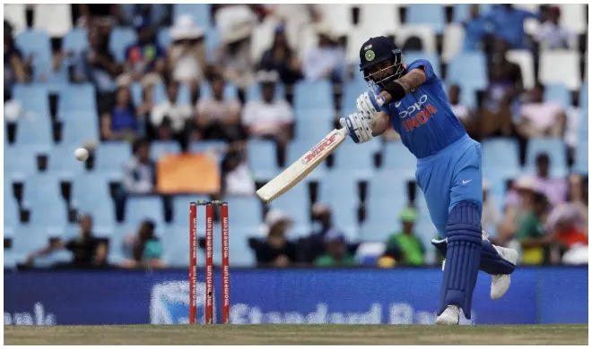 कगीसो रबाडा ने विराट कोहली की छाती पर मारी गेंद, अगली गेंद पर छक्का जड़कर लिया बदला विराट कोहली- India TV Hindi