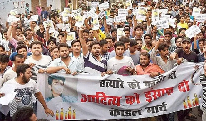 आपको चौंका देंगे ये आंकड़े, भारत में रोज 3 लोगों का काल बनती हैं 'रोडरेज' की घटनाएं Incidents of road rage took three lives a day in India | PTI Photo- India TV Hindi