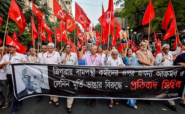 बंगाल: CPM को नहीं मिल रहे पंचायल चुनाव में उम्मीदवार, विकल्प बनने में BJP से पिछड़ी पार्टी <p>रैली निकालते सीपीएम...- India TV Hindi