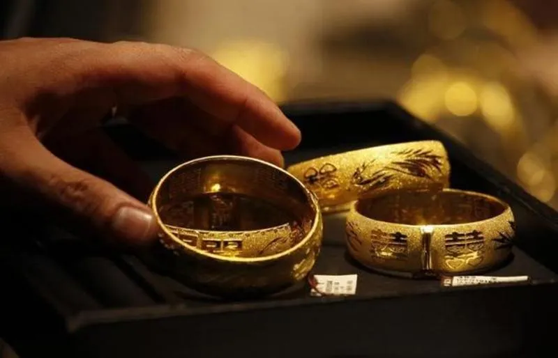Akshaya Tritiya 2019: अक्षय तृतीया के दिन खरीदें इनमें से कोई 1 चीज, बदल जाएगी आपकी किस्मत akshaya tritiya 2018 - India TV Hindi