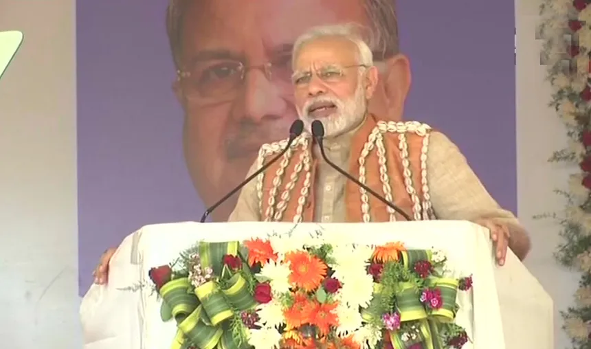 PM मोदी ने किया आयुष्मान भारत योजना का शुभारंभ, हर गरीब का मुफ्त में होगा इलाज PM Modi rolls out Ayushman Bharat from Chhattisgarh's Bijapur- India TV Hindi