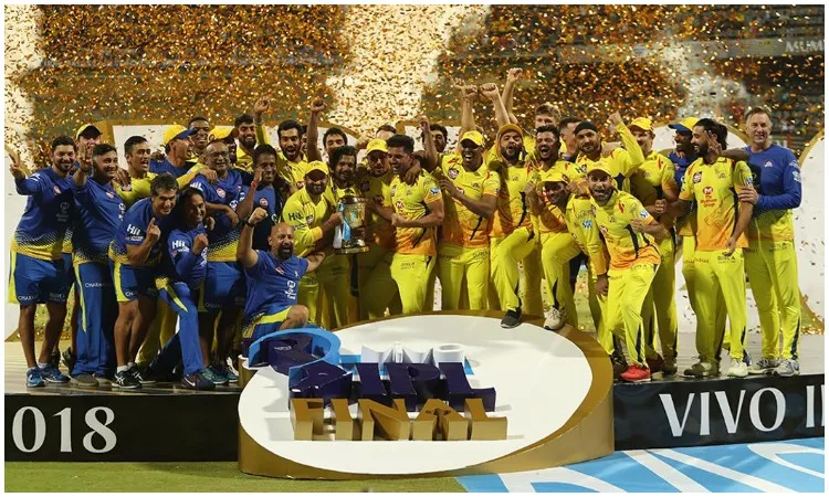 IPL Final 2018 CSK VS SRH: शेन वॉटसन के तूफानी शतक के दमपर तीसरी बार IPL चैंपियन बनी चेन्नई, 8 विकेट से जीता मैच <p>चेन्नई सुपर किंग्स</p>- India TV Hindi
