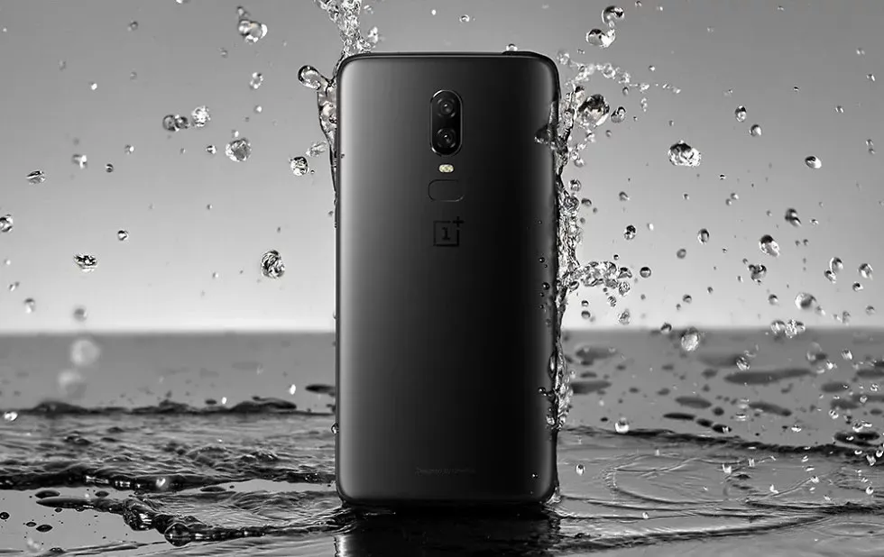 वनप्लस 5T से जानिए कितना अलग है OnePlus 6 स्मार्टफोन <p>OnePlus</p>- India TV Paisa